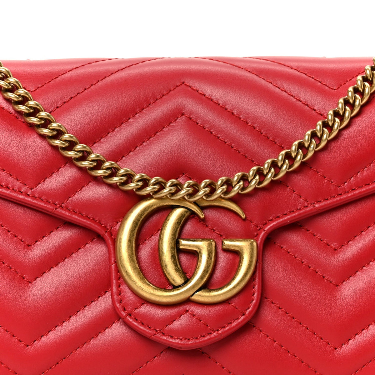 Calfskin Matelasse GG Marmont Chain Wallet Hibiscus Red