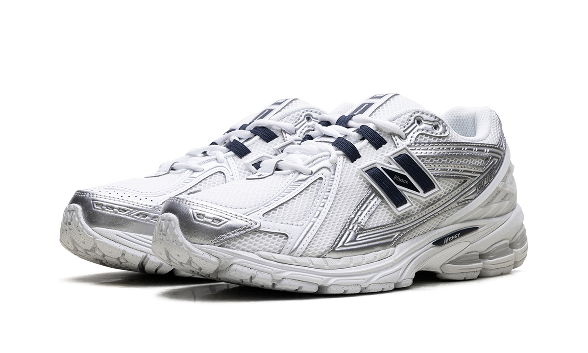 1906R White / Navy U1906RCM